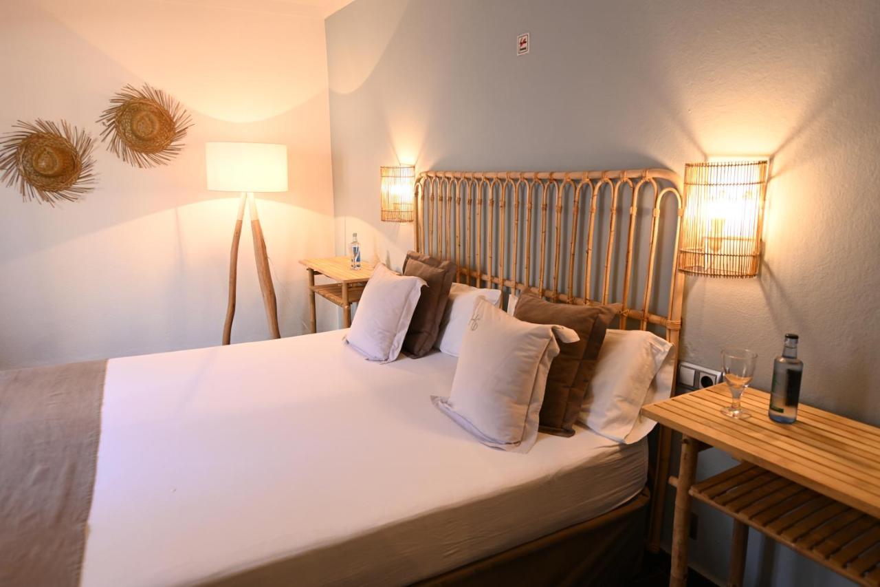 Stadthotel Santanyi Bagian luar foto