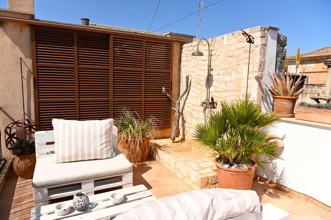 Stadthotel Santanyi Bagian luar foto