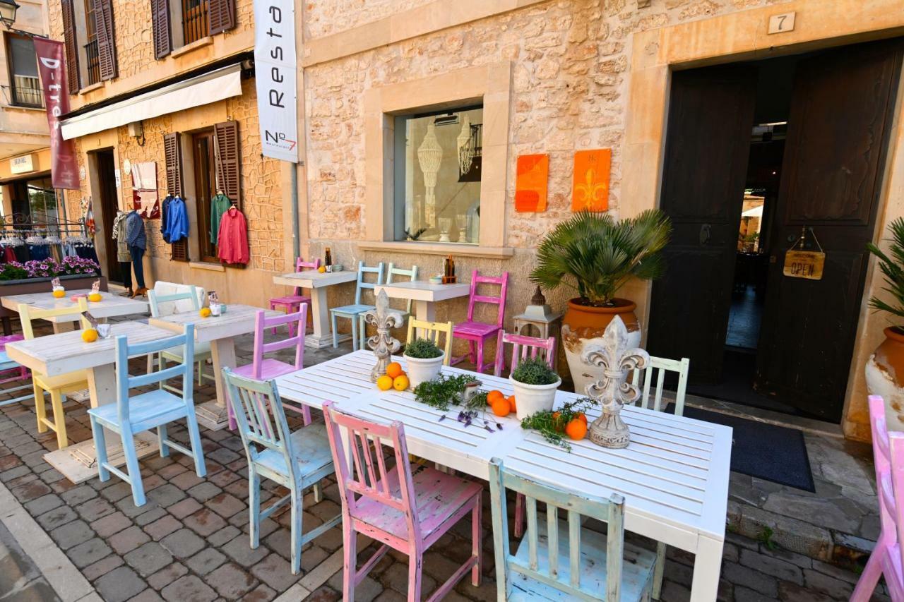 Stadthotel Santanyi Bagian luar foto