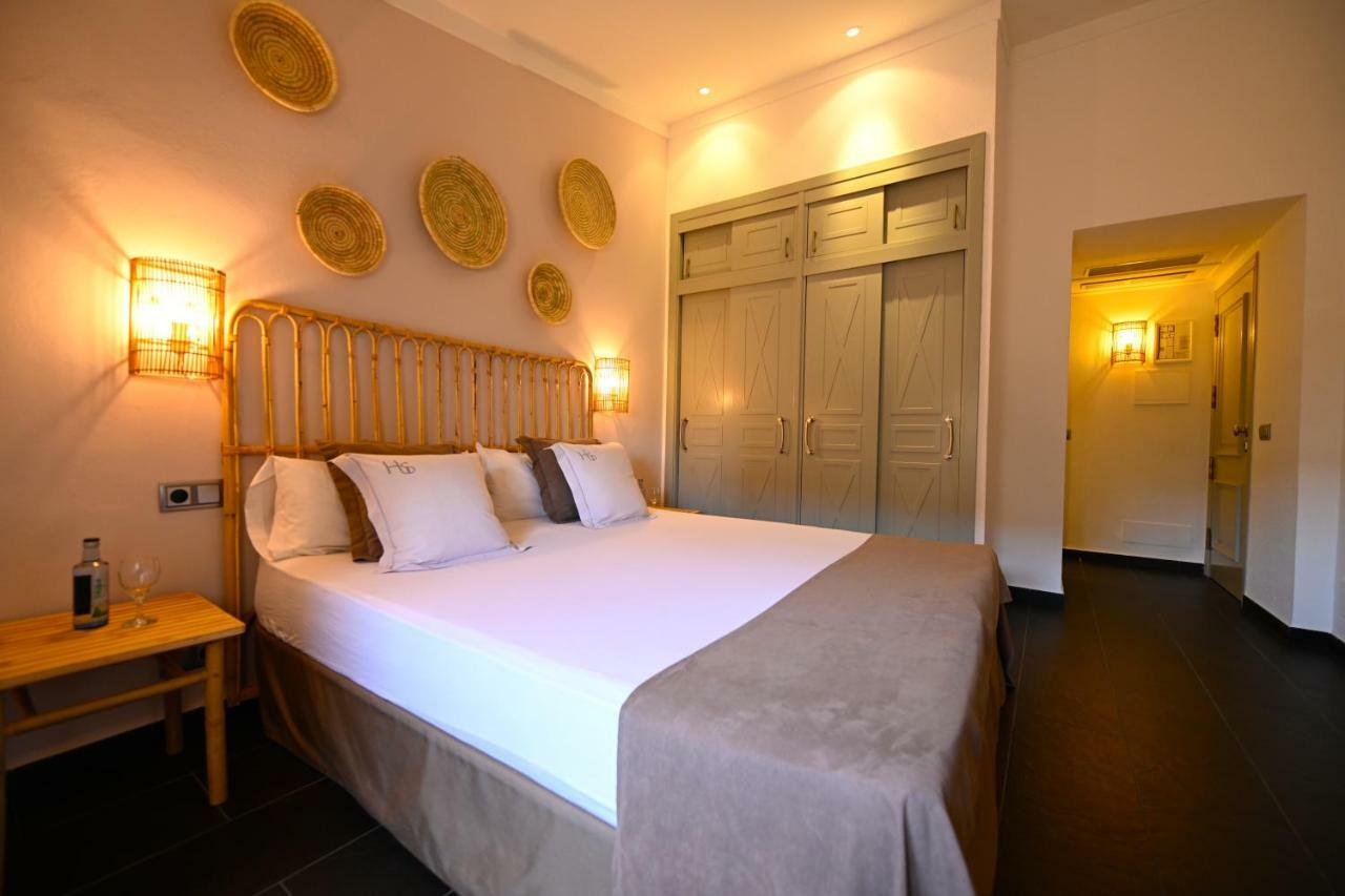 Stadthotel Santanyi Bagian luar foto