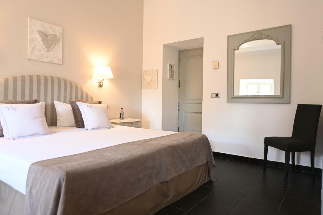 Stadthotel Santanyi Bagian luar foto